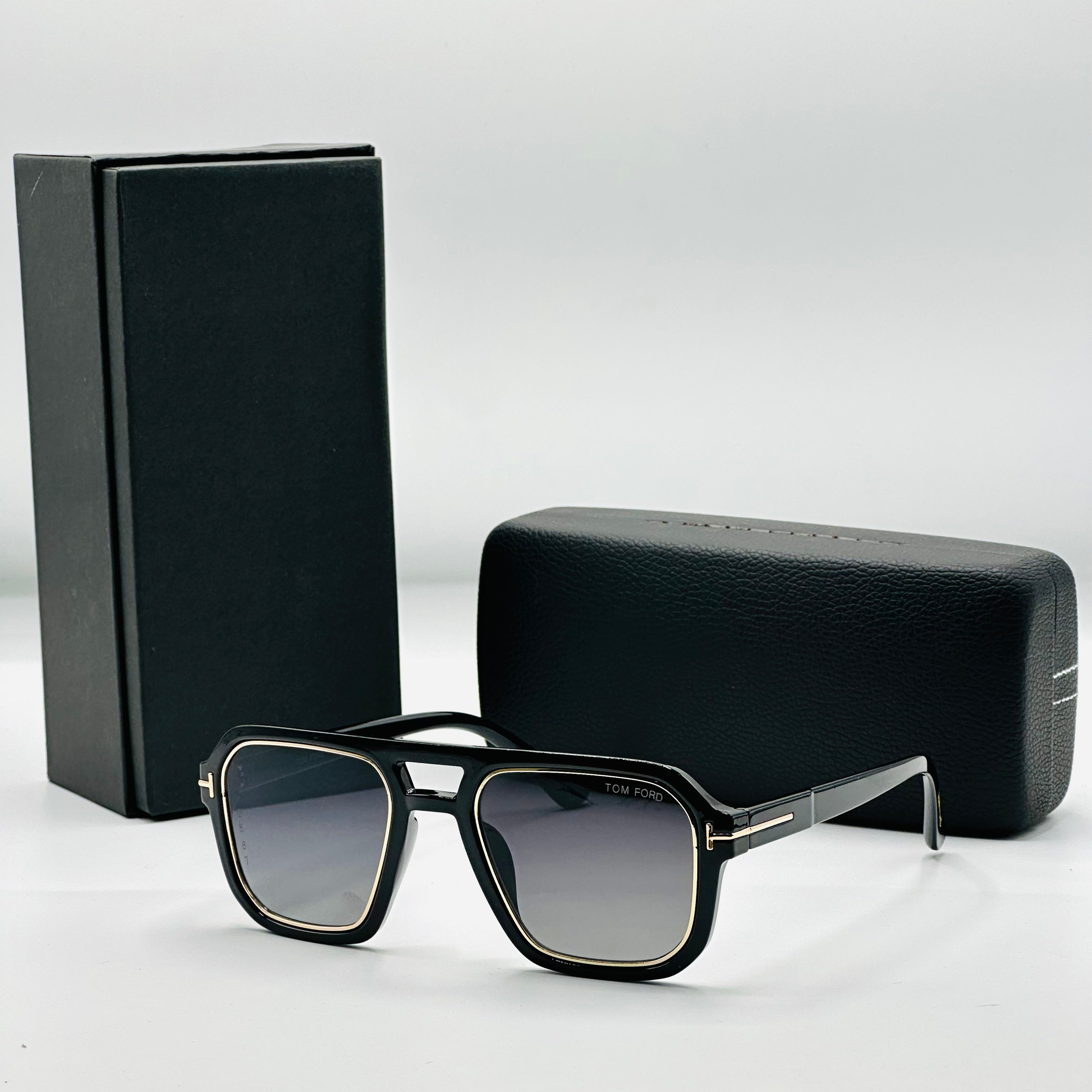 TOM FORD B(H)