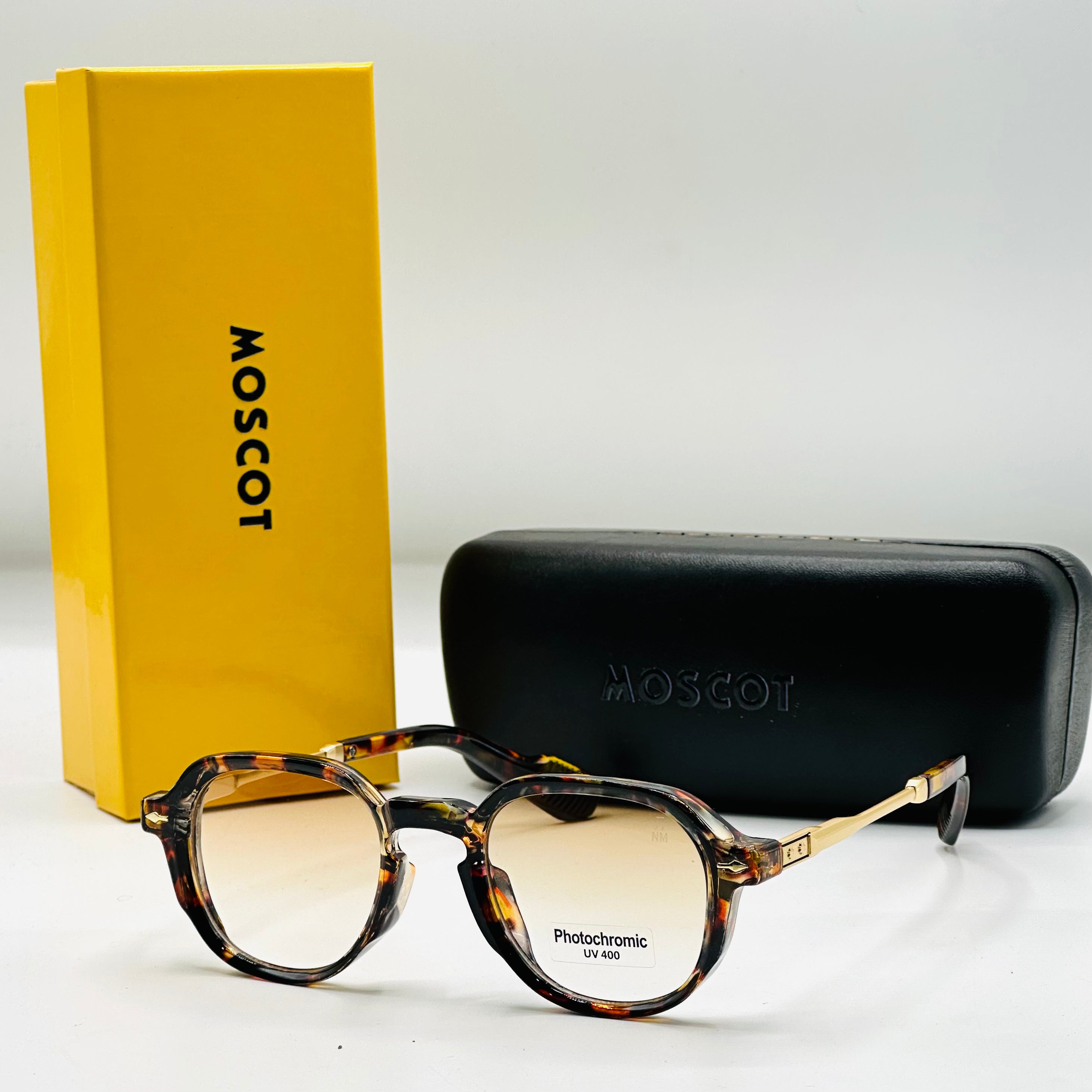 MOSCOT E(H)