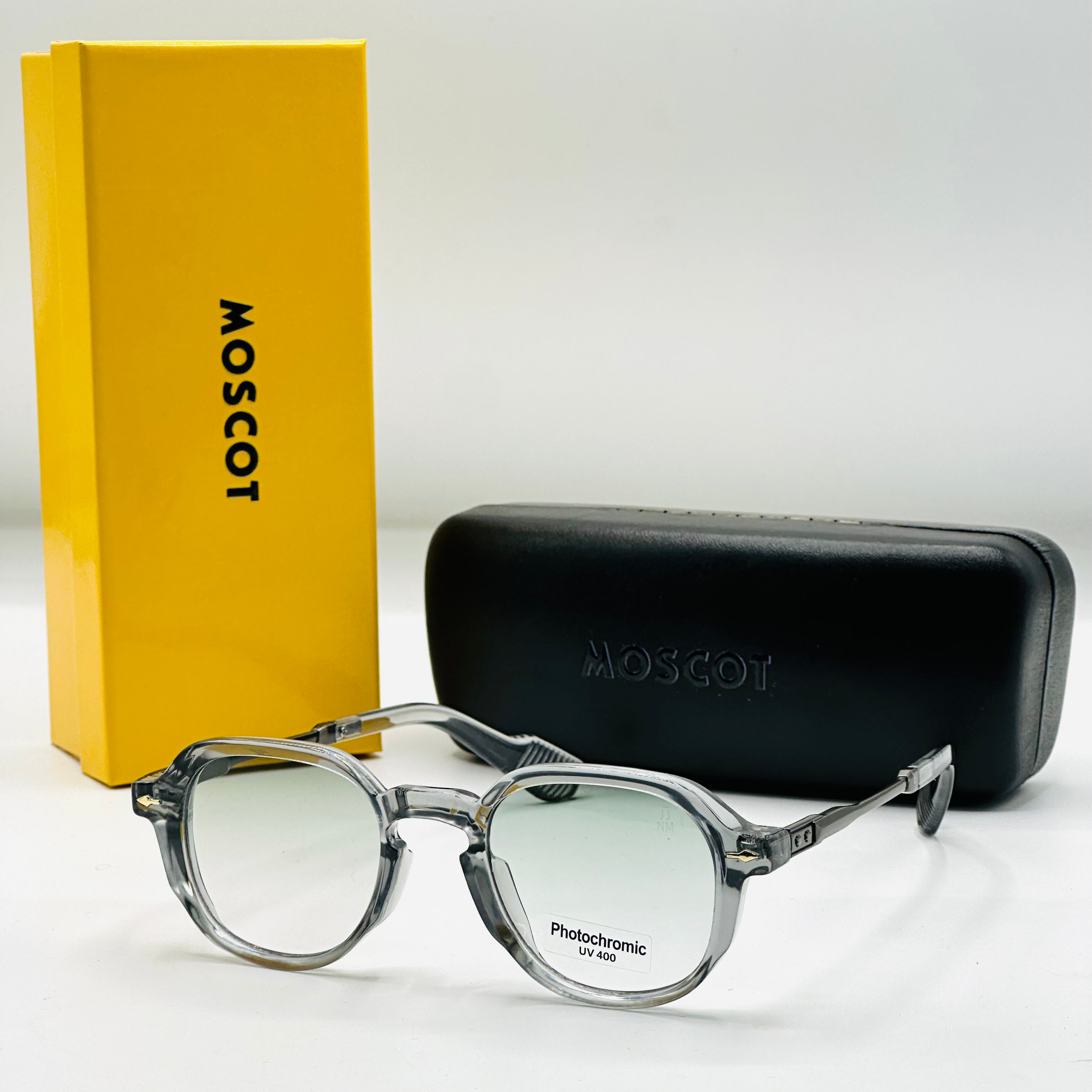 MOSCOT E(H)