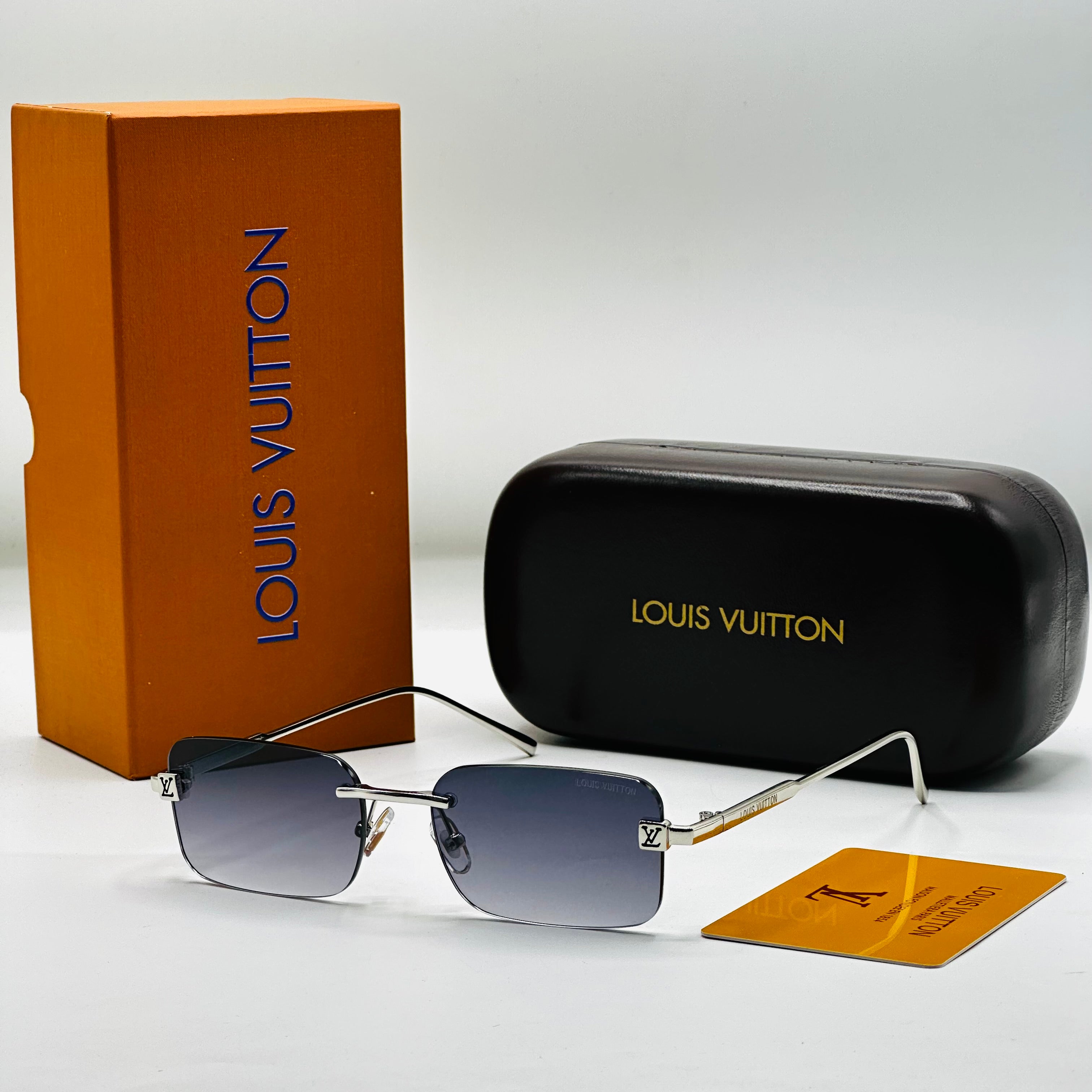 LOUIS VUITTON A(H)