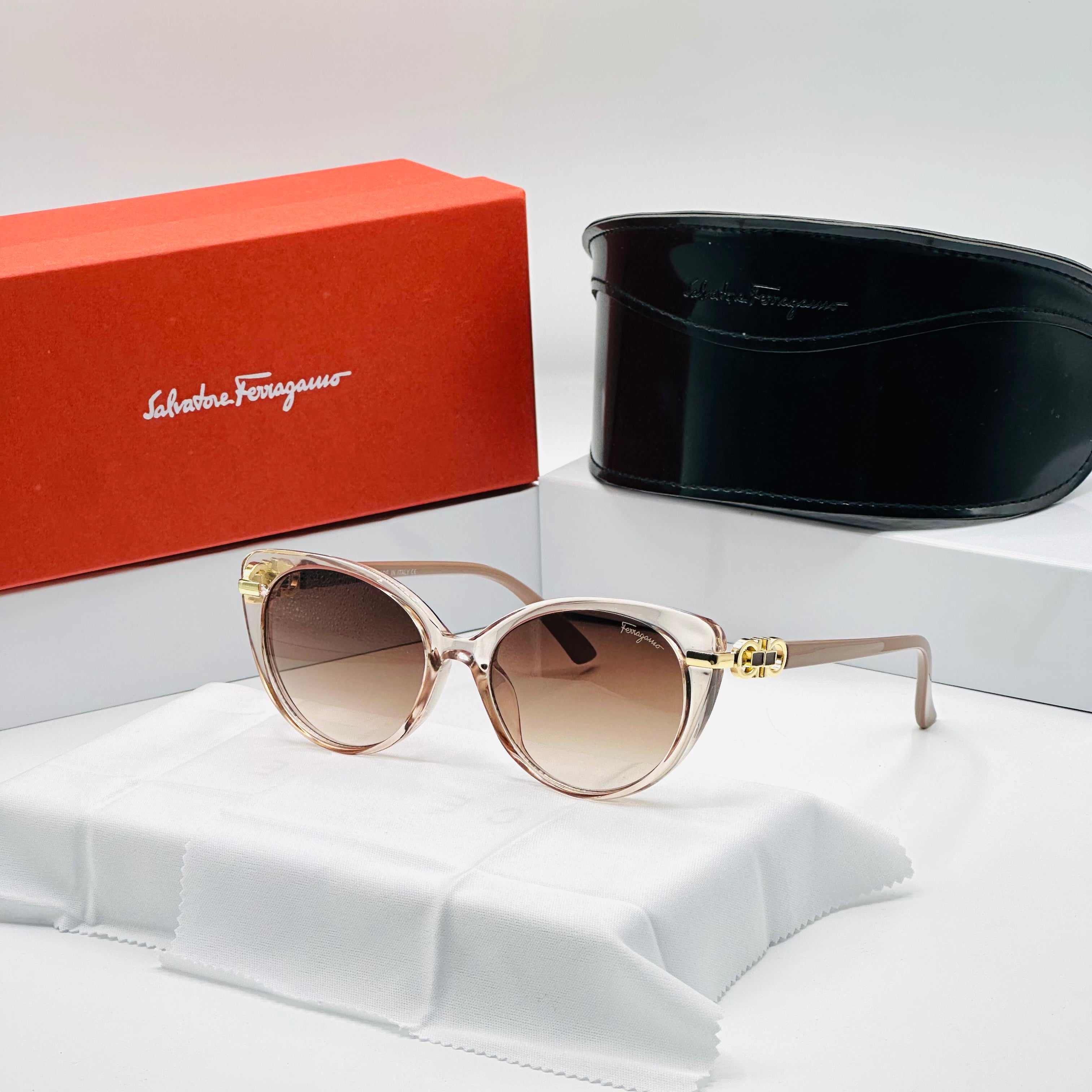 FERRAGAMO A(F)