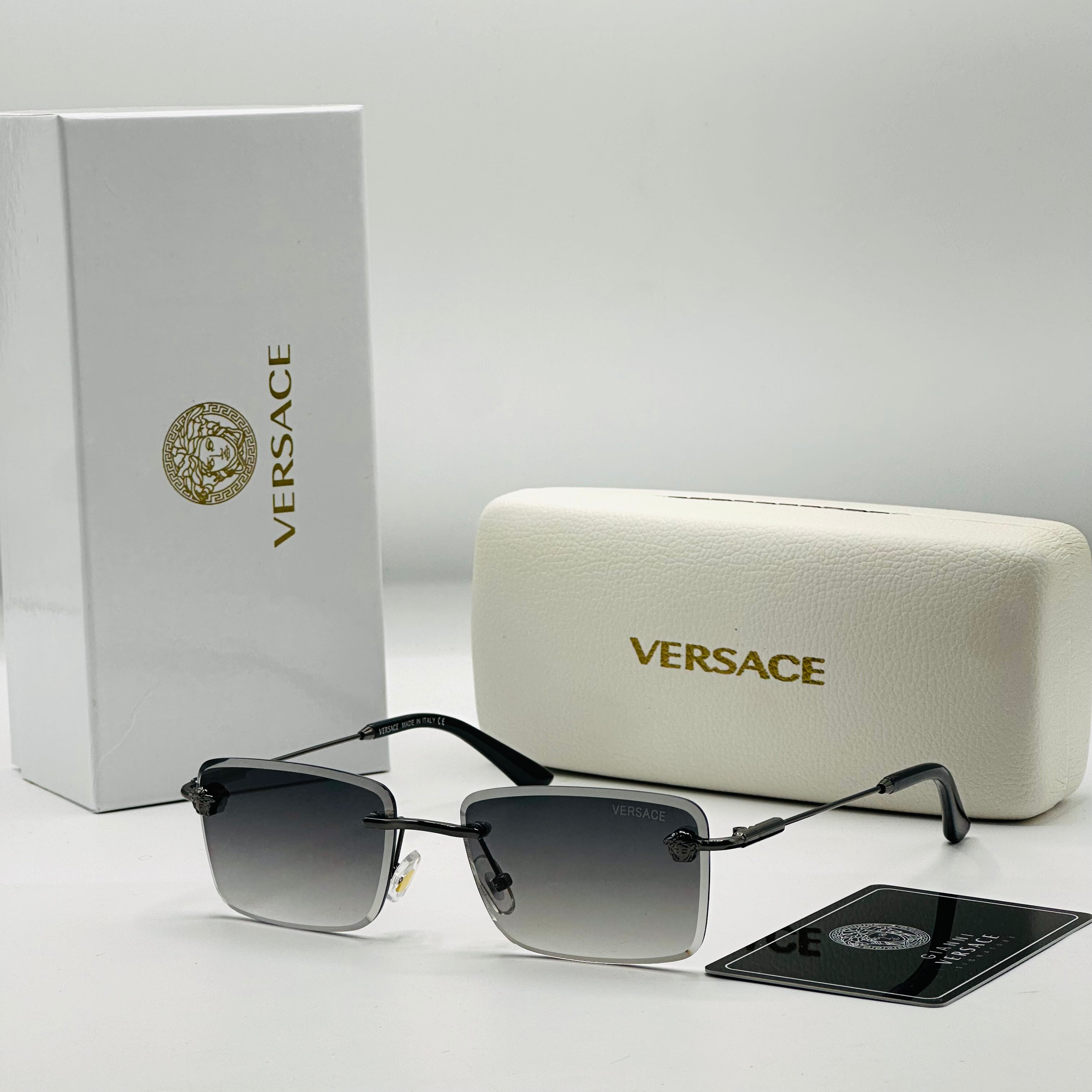 VERSACE A(H)